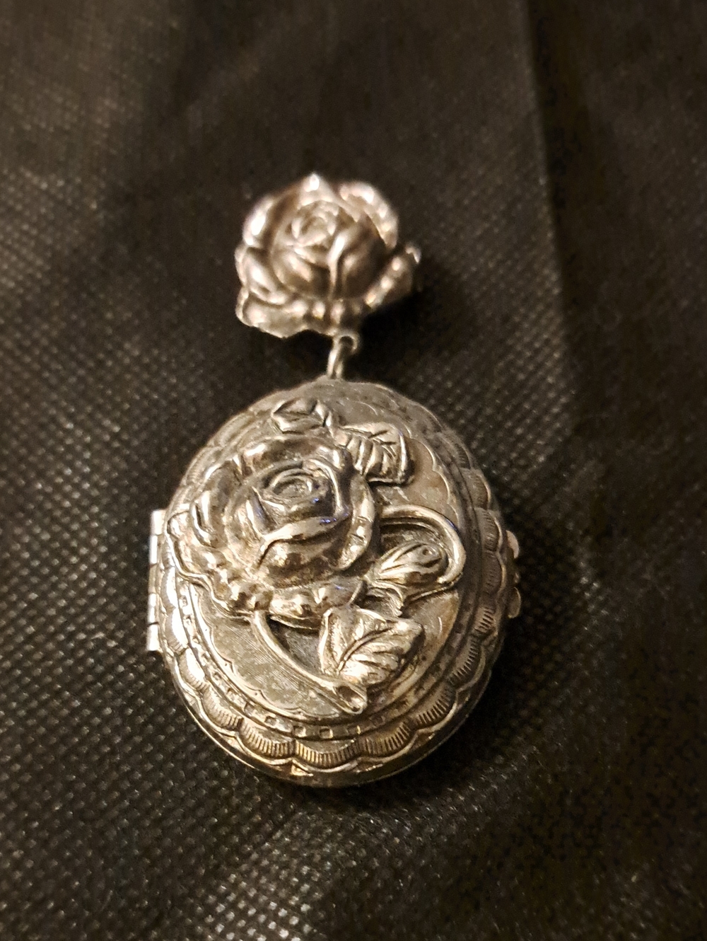 Silver Rose Locket Pendant Necklace/ Broach for Women